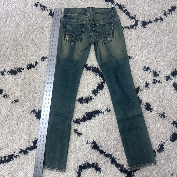 Miss Me Belgian Green Tint Wash - Picture 7 of 8